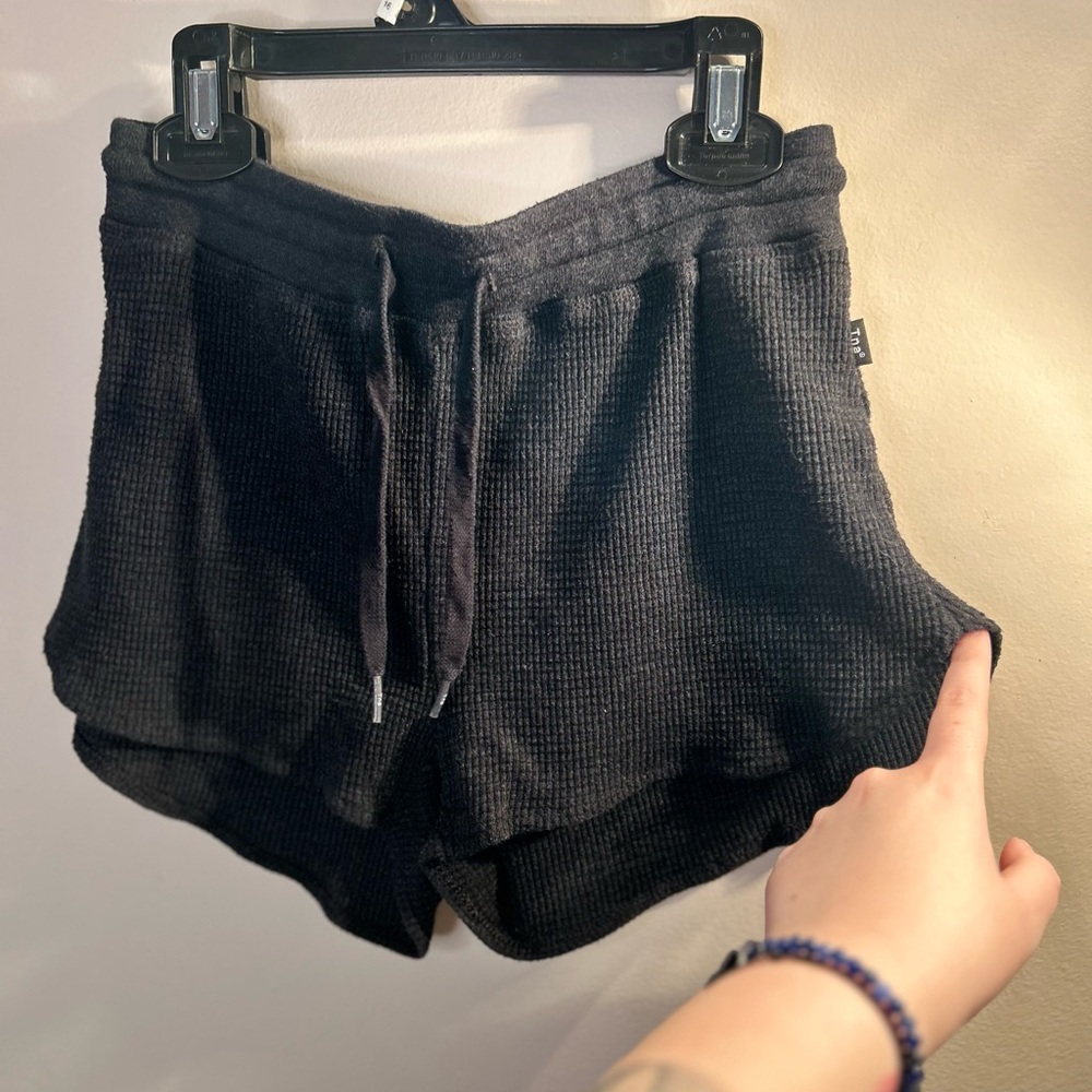 TNA ARITZIA Black Waffle Knit Athletic Shorts with Drawstring Waistband